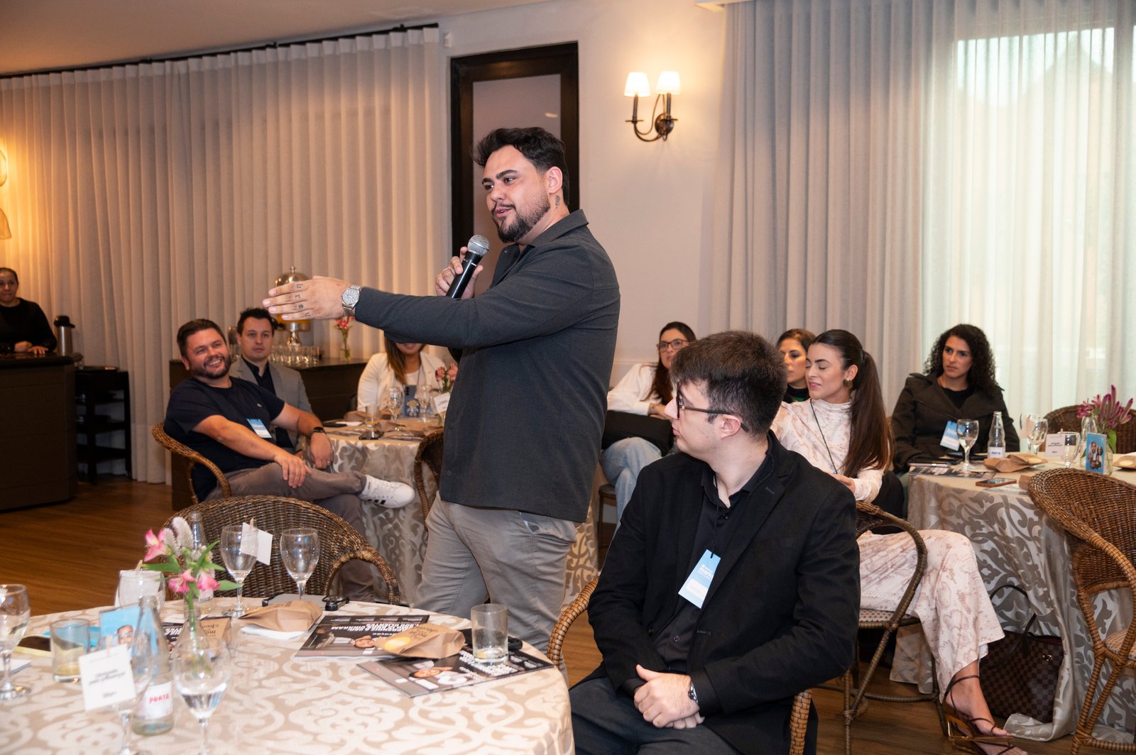 Palestra de Marketing Digital e Performance — Brev Partner